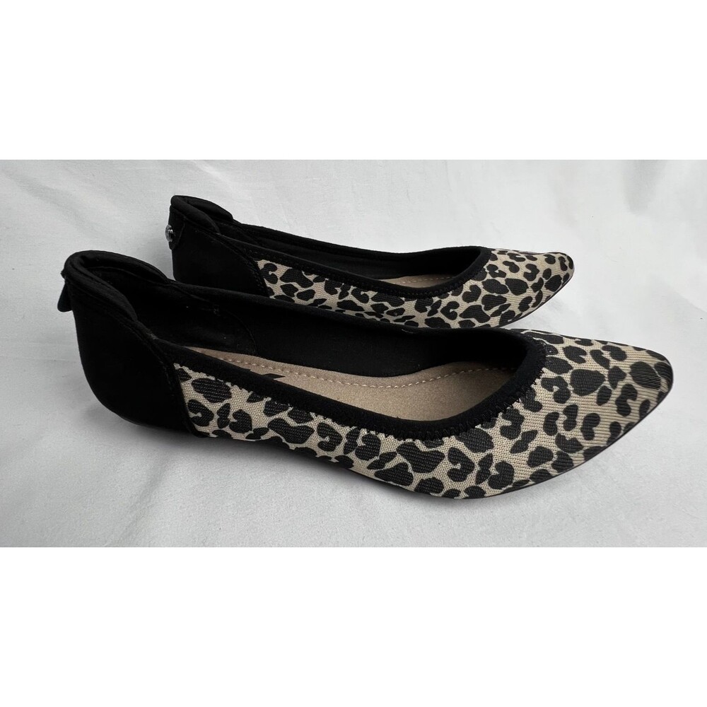 Anne Klein Sport Opposite Pointy Toe Leopard Knit Flats Size 8.5